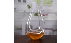 Put wine in a decanter may bring the wine into full play