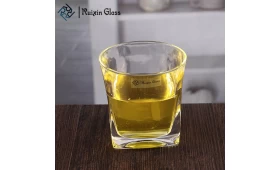 Custom made personalized crystal whiskey glasses At RuixinGlass