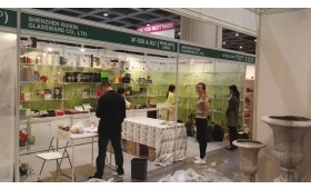 La compañía fue al centro de exposiciones y convenciones de Hong Kong para organizar la exposición