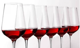 How many milliliters is the standard wine glass?