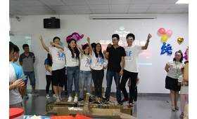 2017 RuixinGlass equipo terceras veces actividades