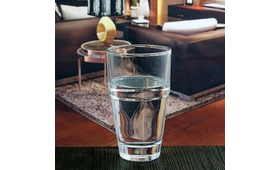 3 Tassen Wasser oder karzinogenes Glas ist das sicherste