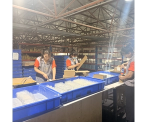 Craftsmanship in Every Sample — Huasheng Industry Workshop Goes Full Throttle for Client Shipment