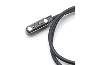 China Aangepaste usb naar haakse 4-pins magnetische pogo-pinkabel fabrikant
