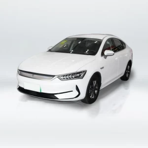 Neues Energie-Elektroauto BYD Qin PLUS EV 2021 Car-Hailing