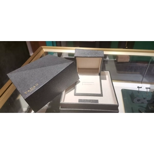 Green Magnetic Rigid Paper Jewelry Gift Box - COPY - reh814
