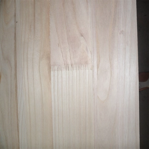 تركيبات الستائر الخشبية الموردة مباشرة من المصنع عالية الجودة الصلبة خشب بولونيا شرائح 50 مم للبيع