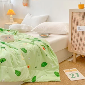 Cobertor de verão de poliéster antibacteriano macio personalizado China colcha para crianças atacadista