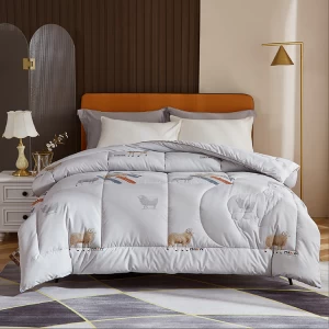Edredón de cama de poliéster de lana de cordero suave para hotel personalizado, edredón de lana para toda la temporada, fabricante