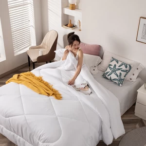 ऊन सम्मिलित अनुकूलित Duvet बिस्तर रजाई बना हुआ दिलासा देनेवाला लक्जरी ऊन भरा रजाई फैक्टरी