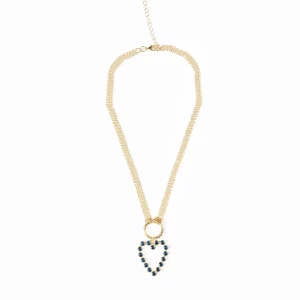 porcelana Collar de moda con colgante de pavé de perlas de vidrio azul en forma de corazón. fabricante