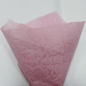 Tela no tejida en relieve Envoltura de flores Tela de embalaje de regalo Fábrica de envoltura de flores no tejidas de China