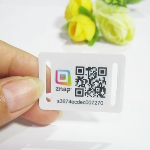Tag NFC con il QR code per polsino nfc