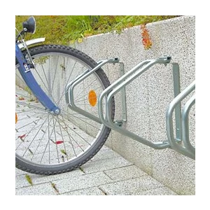 Κάθετη σχάρα ποδηλάτου με μεταλλικό γάντζο αποθήκευσης τοποθετημένο στον τοίχο
