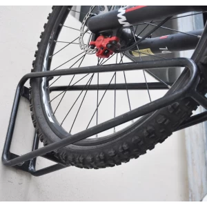 Suporte de bicicleta de aço em pó triangular para montagem em parede para garagem