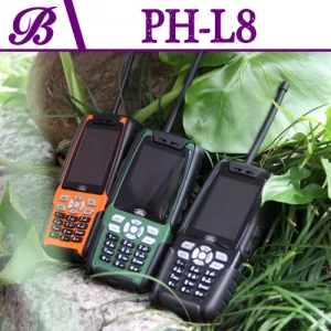2,4-Zoll-Auflösung 320 * 240 3800 mA Speicher 64 MB + 64 MB Unterstützung Bluetooth Military Standard Robustes Telefon L8