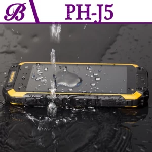 Dustproof Mobile Phone  With 1G+16G Memory 1280*720 Resolution GPS WIFI