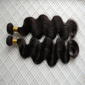 中国 Most popular high quality cheap ombre brazilian body wave human hair 16 inch hair weft メーカー