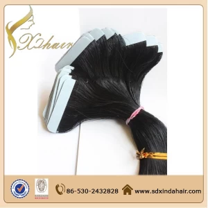 中国 wholesale double sided stick tape hair extensions , Raw Unprocessed human hair tape in hair extentions メーカー