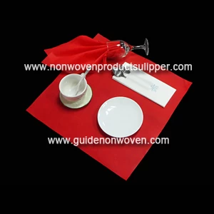 الصين أحمر اللون PP سبونبوند أقمشة غير منسوجة 40 × 40 سم Tablemat القابل للتصرف