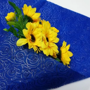 As luvas não tecidas da flor vendem por atacado, papel de empacotamento da flor do presente que empacota a tela de linho não tecida, envoltório floral de China Empresa