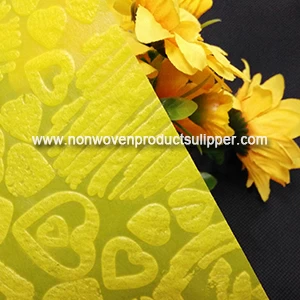 Желтый в форме сердца тиснение GT-HSTE01 PP Спанбонд-нетканые подарочные упаковочные материалы по продажам