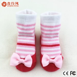 Os melhores exportadores de China para listra estilo meias de bebê com bowknot, feito de algodão, para 0-6 bebê meses
