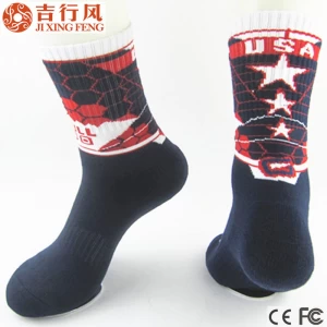 De beste sport sokken fabriek in China, aangepaste ander patroon breien compressie sport voetbal sokken