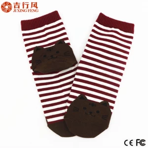 Wholesale custom fun cartoon cat pattern girls knitting cotton socks