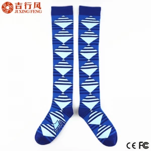 hot sale wholesale customized knee high long cotton stripe men socks