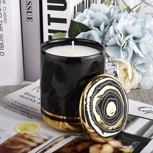 Pakyawan luxury black gold style ceramic candle holder na may takip