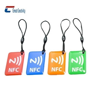 Revestimento de epóxi para etiqueta NFC passiva com impressão de logotipo