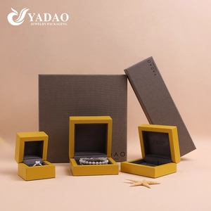 Portagioie YADAO Premium in legno e velluto con perline - Dimensioni e colori personalizzabili