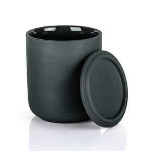 Tarro de vela de gres hecho a mano de arcilla cerámica negra mate de 10 oz con tapa