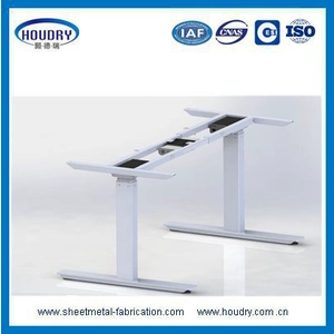 中国 Metal frame A6 electric standing desk with wooden desktop height adjustable desk riser メーカー