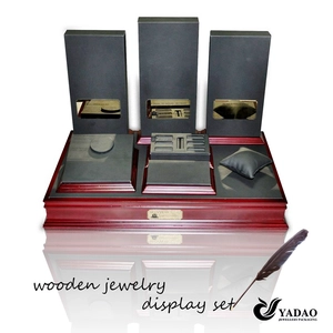 2014 Spitzenverkaufs-Bestseller Holz-Display-Schmuck und Schmuck-Set anzeigen Made in China