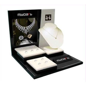 Exhibición de la joyería de la manera Montaje Stands para tienda de joyas hechas en China