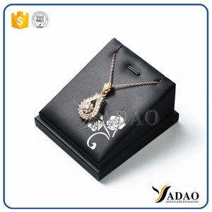 Handsome/gentle wholesale handmade OEM ODM pendant display stands made by mdf coated with pu leather from Yadao