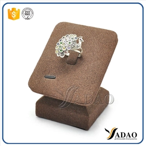 Design speciale, carino, buona esperienza nel MOQ con espositori ad anello in microfibra fatti a mano in mdf
