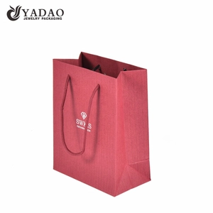 Yadao Sacchetto di carta fantasia di alta qualità Sacchetto regalo di Natale Sacchetto rosso per lo shopping con corda intrecciata e stampa a caldo