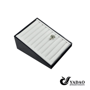 Yadao ผลิตถาดแหวนสามเหลี่ยมหนัง Pu