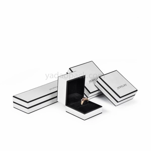 Scatola di imballaggio della scatola di imballaggio della scatola di plastica dell'ingrosso dell'ingrosso yadao con la scatola a doppio colore con il logo nero della timbratura calda Fro