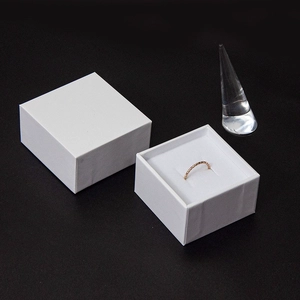 affordable cheap cardboard paper pure white boutique packaging box supplier