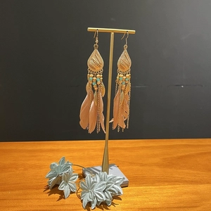 Orecchino di alta qualità Display T STAND T METAL STAND VISUALIZZATORE ORECCHINI APPENDING HOLDING HOLDER HOLDER HOOD orecchino