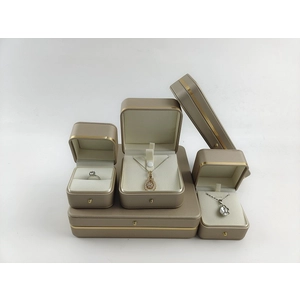 Biglietto da confezionamento di gioielli di lusso scatola di gioielli di plastica scatola di gioielli di colore Champagne Box Stock
