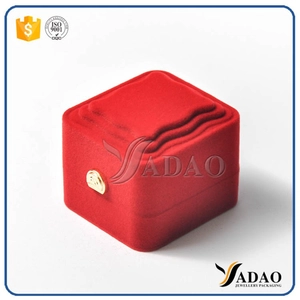 Tamaño pequeño delicado encantador tentador personalizado adorable romántico flocado caja para pendiente / anillo / collar / colgante / embalaje de reloj