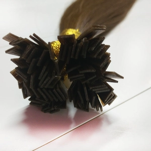 Cina Italian keratin tip hair pre bonded hair flat tip wholesale price produttore