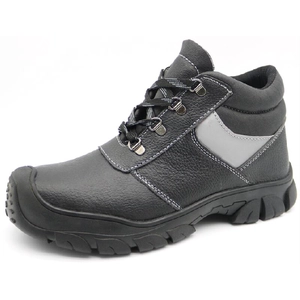 TM3009 oil proof anti slip cheap black leather safety boots steel toe cap