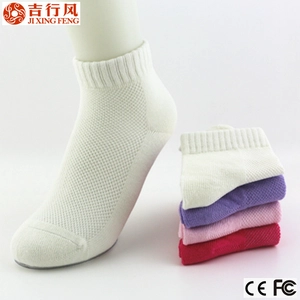 China calcetines fabricante fábrica, calcetines de niño respirable cómodo personalizado por mayor a granel