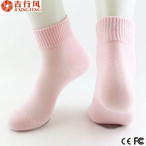 heißer Verkauf qualitativ hochwertige komfortable antibakterielle Frauen Baumwollsocken in China hergestellt